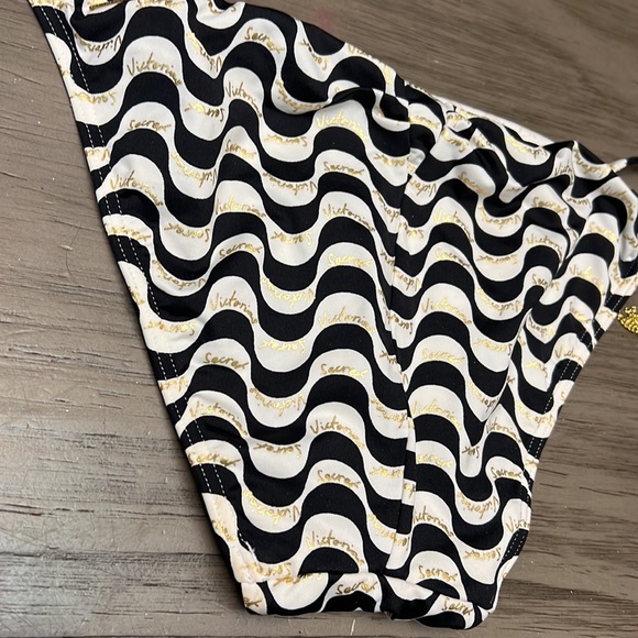 VICTORIA’S SECRET BLACK WHITE GOLD BIKINI SMALL - Picture 13 of 15
